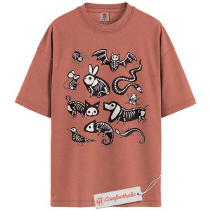 Spooky Skeleton Animal Shirt, Halloween Critter Graphic Tee, Cute Bones Lover T-Shirt, Fall Comfort Colors Shirt