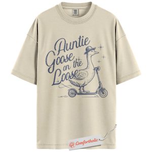 Auntie Goose on the Loose Shirt, Funny Aunt Shirt, Retro Scooter Goose Graphic Shirt, Cool Aunt Comfort Colors Shirt