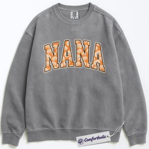 Halloween Nana Sweatshirt, Cute Pumpkin Face Pullover, Fun Grandma Graphic Crewneck, Spooky October Gift for Nana, Fall Comfort Colors Sweatshirt
