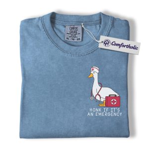 Honk If It’s an Emergency Shirt, Funny ER Nurse T-Shirt, Goose Medical Worker Graphic Tee, Cute Healthcare Gift for Nurses, Comfort Colors Shirt