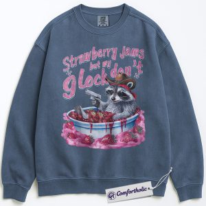 Strawberry Jam Raccoon Sweatshirt, Funny Trash Panda Meme Pullover, Cowboy Western Graphic Crewneck, Humorous Animal Joke Comfort Colors Sweatshirt