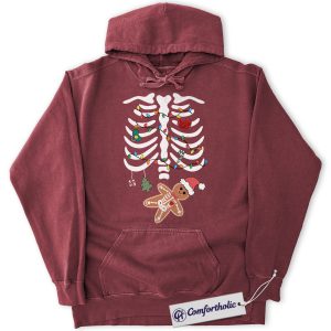 Pregnancy Christmas Hoodie, Maternity Skeleton Gingerbread Baby Hoodie, Funny Holiday Pregnancy Announcement Graphic Pullover, Cute Expecting Mom Gift, Christmas Comfort Colors Hoodie