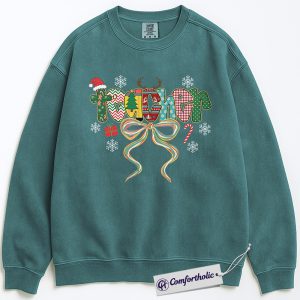 Merry Teacher Christmas Sweatshirt, Holiday Teacher Pullover, Cute Festive School Graphic Sweatshirt, Christmas Gift for Teachers, Christmas Comfort Colors Sweatshirt