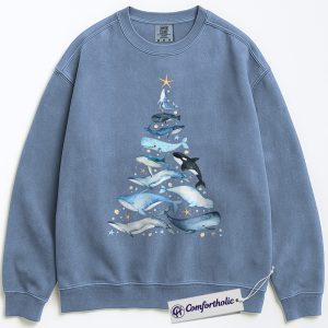 Whale Christmas Tree Sweatshirt, Ocean Lover Holiday Pullover, Marine Animal Graphic Sweatshirt, Sea Life Christmas Gift for Nature Lovers, Christmas Comfort Colors Sweatshirt