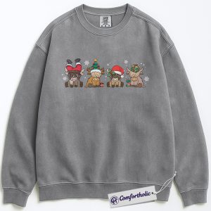 Highland Cow Christmas Sweatshirt, Cute Holiday Cow Sweatshirt, Funny Santa Hat Graphic Sweatshirt, Farm Animal Winter Gift, Christmas Comfort Colors Sweatshirt