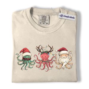 Christmas Octopus Shirt, Sea Animal Holiday T-Shirt, Cute Marine Life Graphic Tee, Gift for Ocean Lovers, Christmas Comfort Colors Shirt