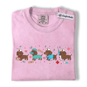 Dachshund Dog Nurse Shirt, Cute Cartoon Medical Graphic Tee, Funny Nurse Dog Lover T-Shirt, Gift for Nurses & Wiener Dog Lovers, Comfort Colors Shirt