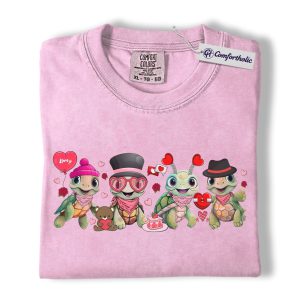 Valentine Turtle Shirt, Cute Kawaii Love Animals Graphic Tee, Sea Turtle Lover T-Shirt, Valentine’s Day Gift for Ocean Lovers, Comfort Colors Shirt