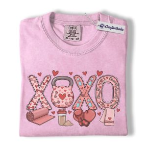 XOXO Fitness Shirt, Valentine Gym Workout Graphic Tee, Weightlifting Boxing Yoga T-Shirt, Valentine’s Day Gift for Gym Lovers, Comfort Colors Shirt