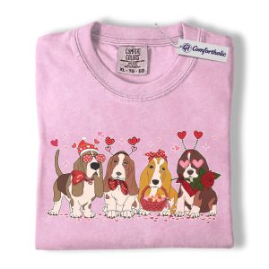 Basset Hound Valentine Shirt, Cute Dog Love Graphic Tee, Basset Hound Mom T-Shirt, Valentine’s Day Gift for Dog Lovers, Comfort Colors Shirt