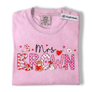 Personalized Mrs Shirt, Custom Teacher Name Graphic Tee, Teacher Appreciation T-Shirt, Valentine's Day Gift for Teachers, Comfort Colors Shirt