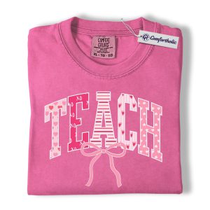 Valentine Teacher Shirt, Preppy Varsity Letter TEACH Graphic Tee, Elementary Teacher Love T-Shirt, Valentine’s Day Gift for Teachers, Comfort Colors Shirt