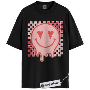 Smiley Heart Shirt, Valentine Smiley Graphic Tee, Cute Retro Aesthetic T-Shirt, Valentine’s Day Outfit & Gift for Women, Comfort Colors Shirt