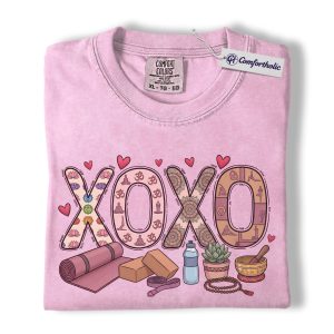 XOXO Yoga Valentine Shirt, Cute Meditation Heart Graphic Tee, Yoga Lover T-Shirt, Valentine Gift for Women & Yoga Girls, Comfort Colors Shirt