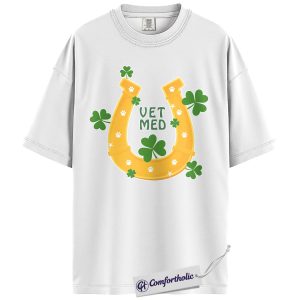 Alternative view of St Patrick’s Day Vet Med Shirt, Lucky Horseshoe Clover Graphic Tee, Vet Tech & Veterinary Medicine T-Shirt, Gift for Veterinarians & Vet Students, Comfort Colors Shirt